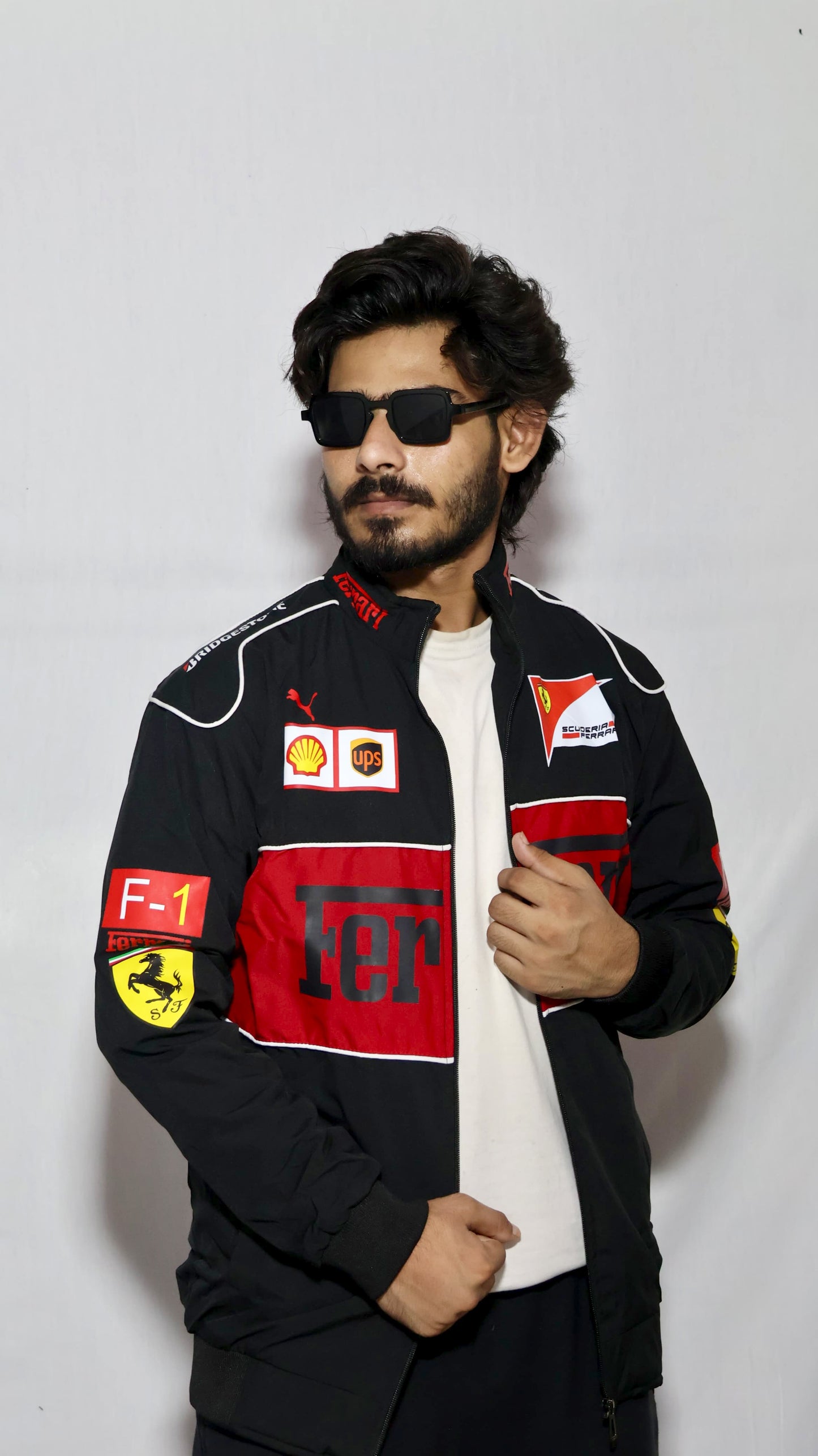 Racing F1 Ferrari jacket in black for unisex.