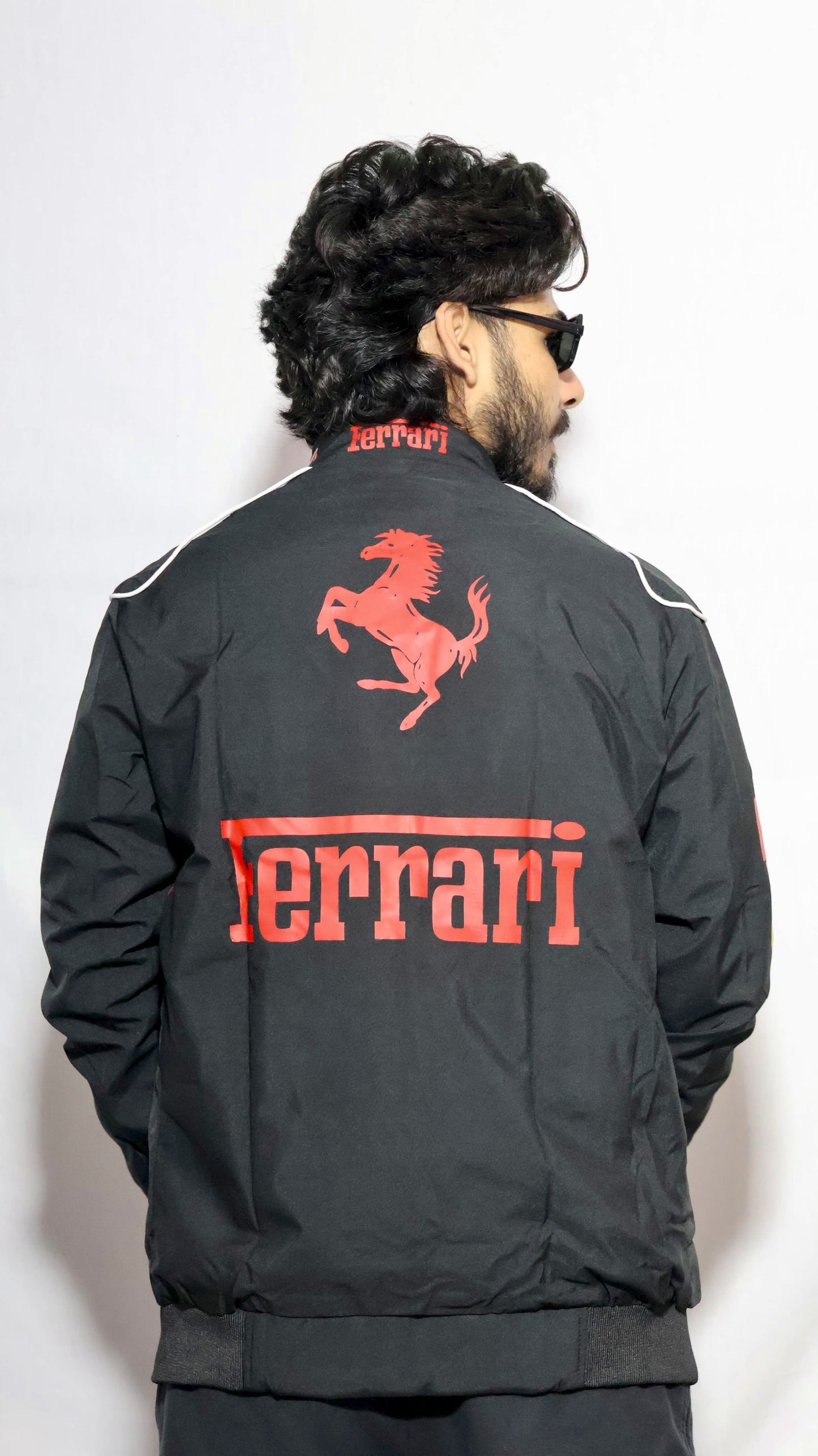 Racing F1 Ferrari jacket in black for unisex.
