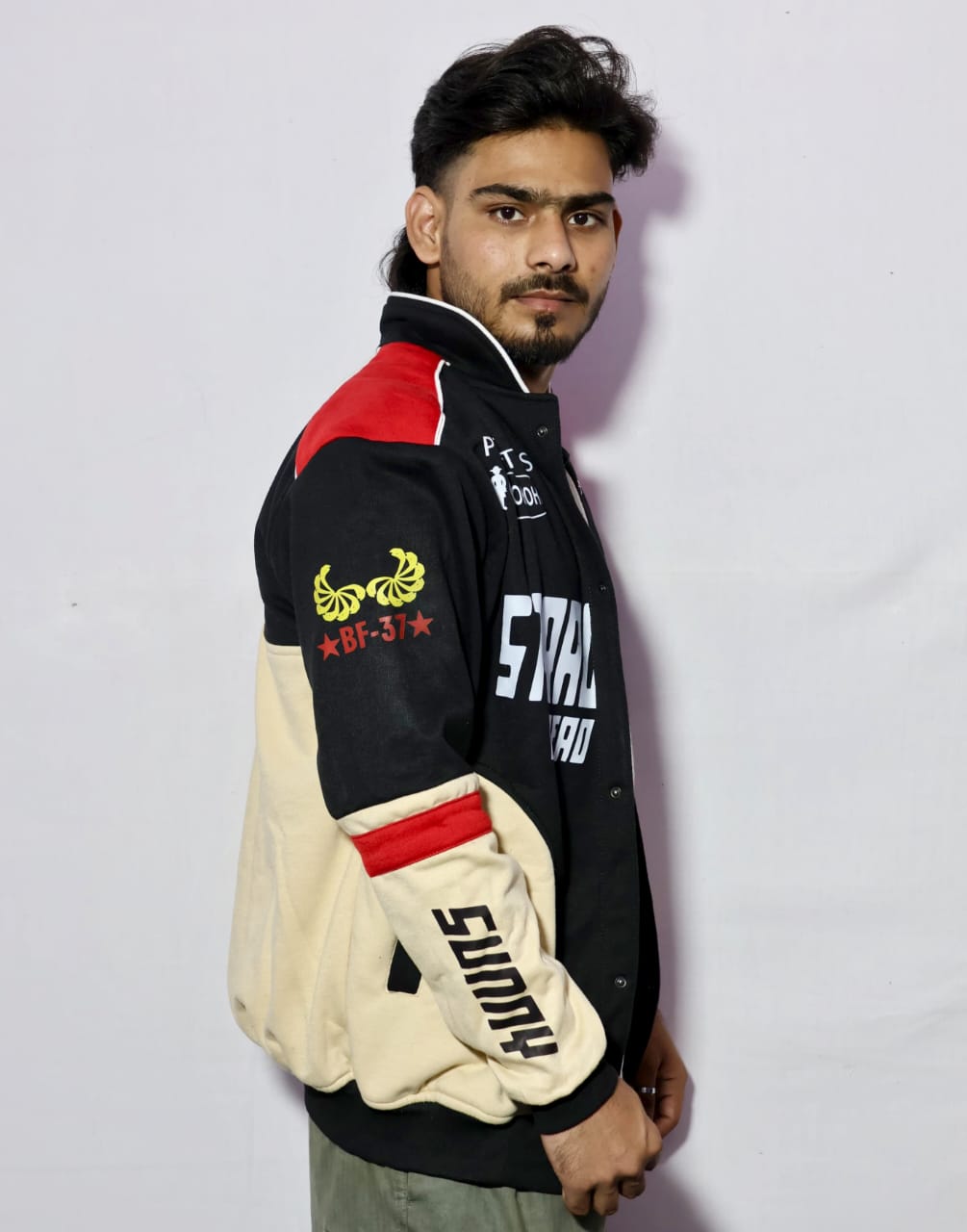 Straw hats jacket in cotton.