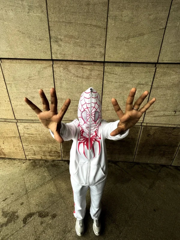 Spider hoodie in white.