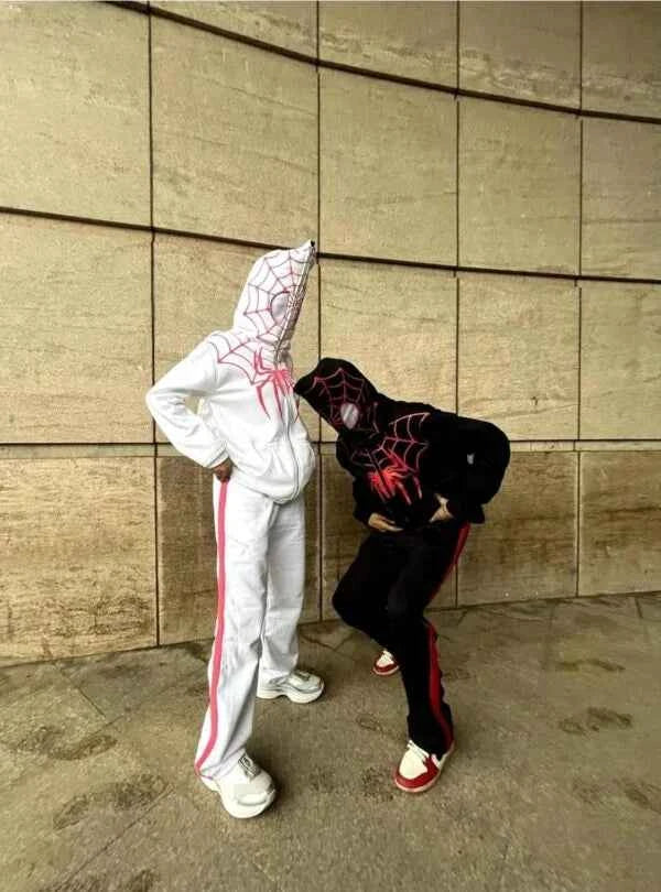 Spider hoodie in white.